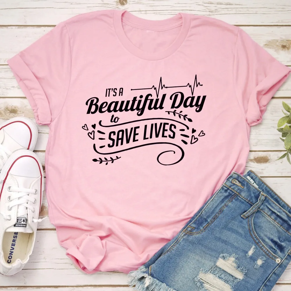 Женская футболка со смешным девизом Это прекрасный день чтобы спасить жизни