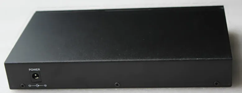 1 светильник габитный оптический приемопередатчик 8 гигабитных POE трансиверов