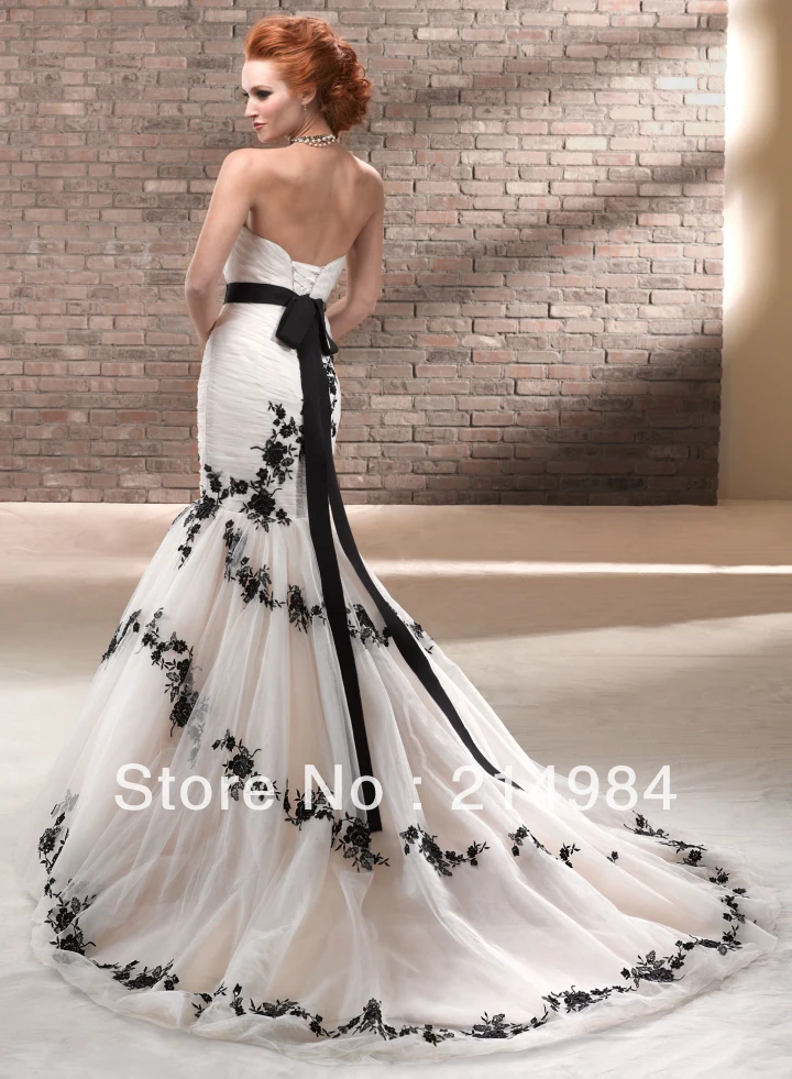 Custom Make Sexy Strapless Open Back Appliqued Hem Mermaid Wedding Dresses Gown With Black Sash | Свадьбы и торжества