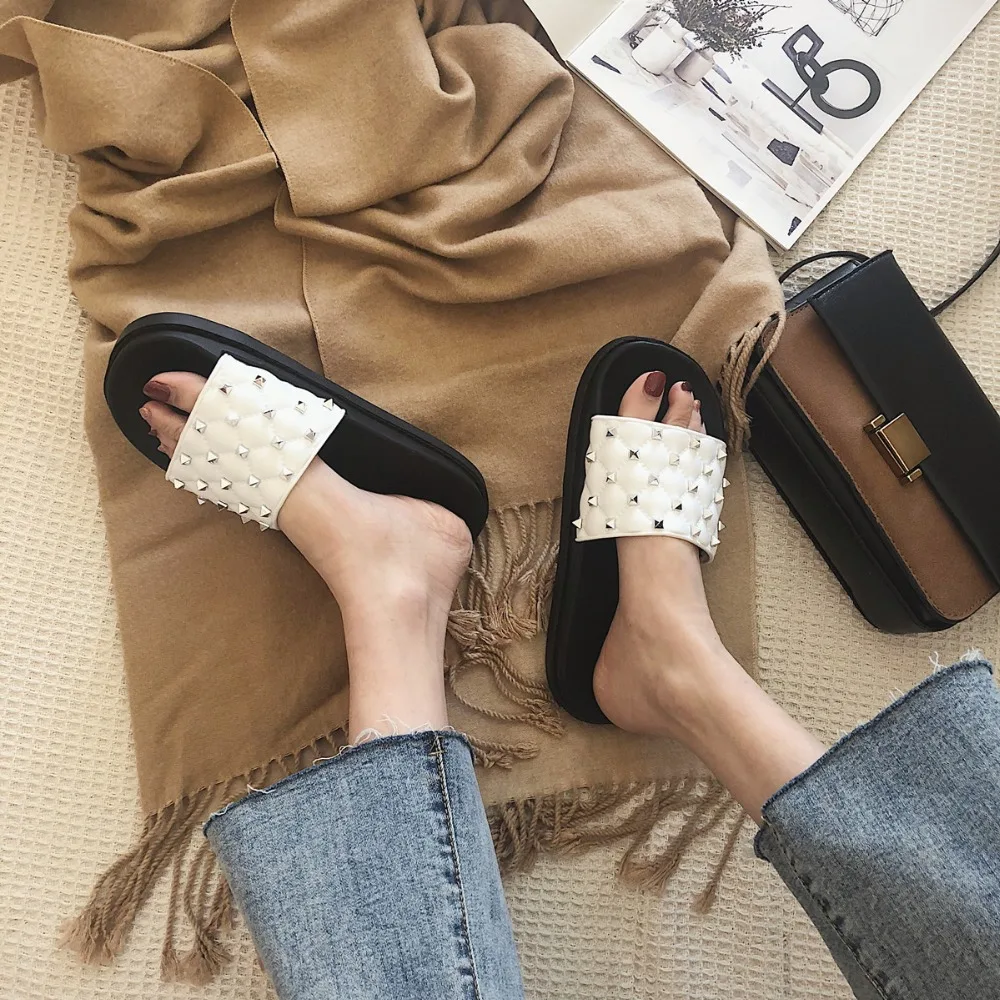 Индивидуальные женские тапочки в Корейском стиле сандалии и на толстой подошве