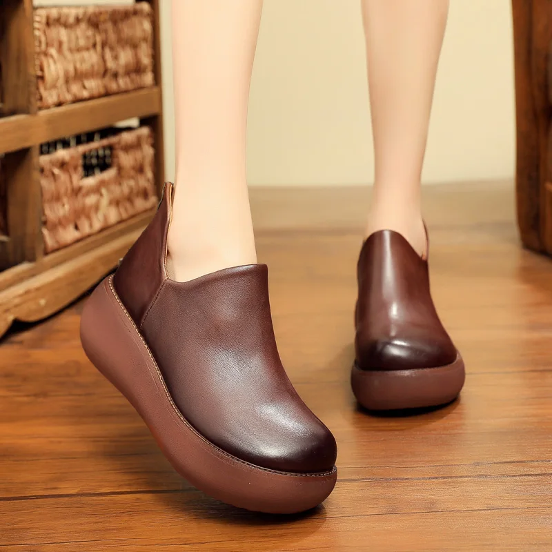 

YAERNI Autumn Women Ankle Boots Retro Genuine Leather Wedge Boots Fashion Round Toe Back Zipper Platform Shoes Women Boots