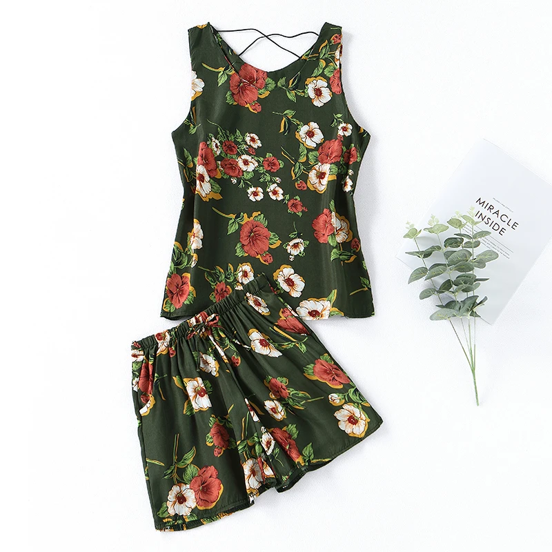 Новые летние каникулы Дамы Досуг полосатый жилет и свободные шорты ноги комплект