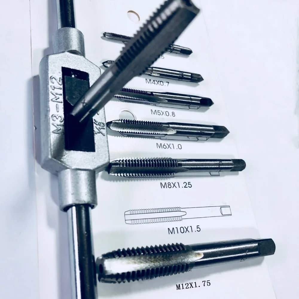 

8PC Tap Die Set Screw Thread Carbon Hand Screw Taps Adjustable Taps Dies Wrench