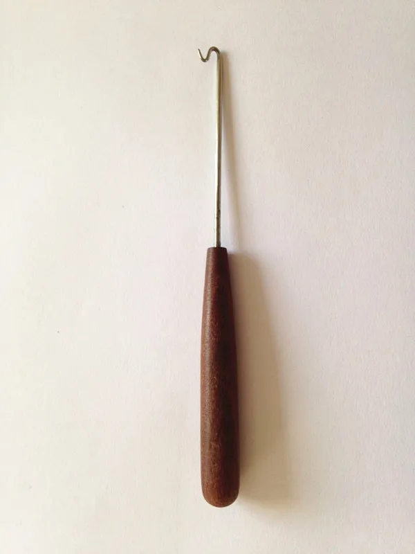 

The piano tuning tool Tuning tool Spring adjuster