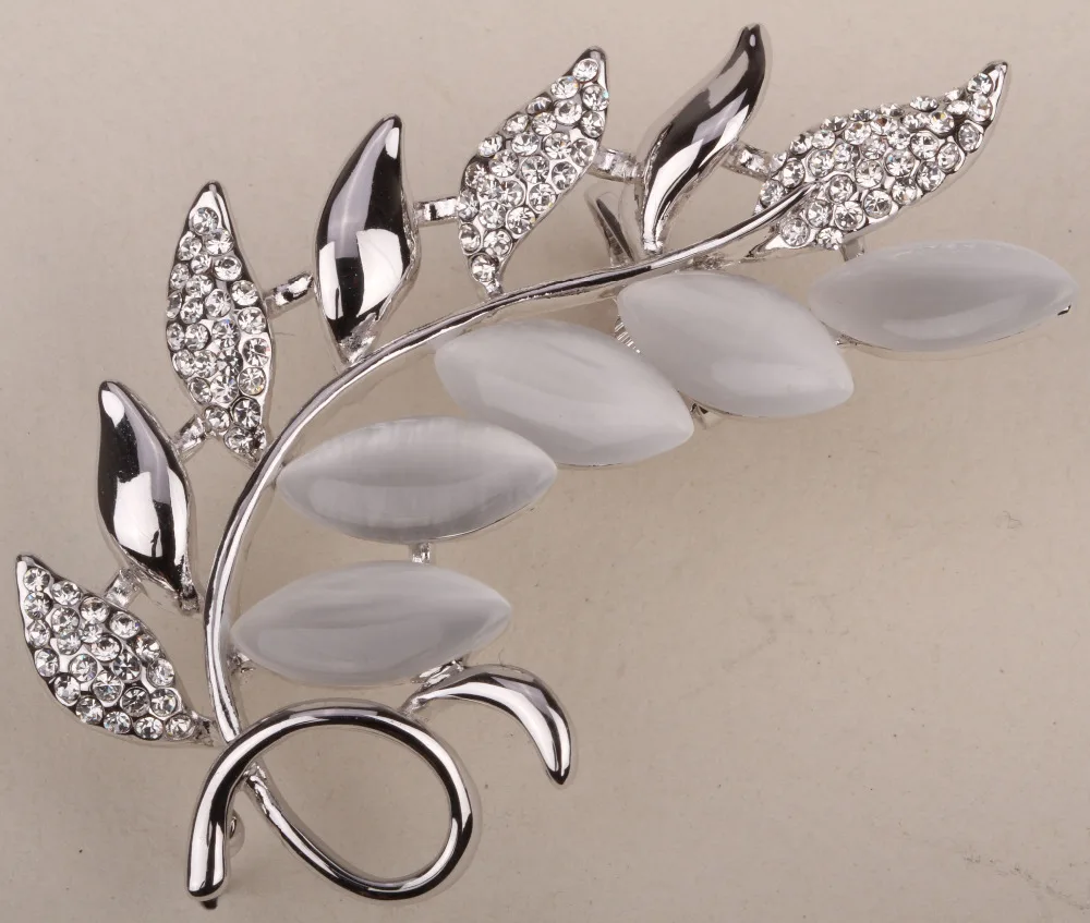 Женские серьги манжеты с клипсой в виде листьев и правого уха золотого