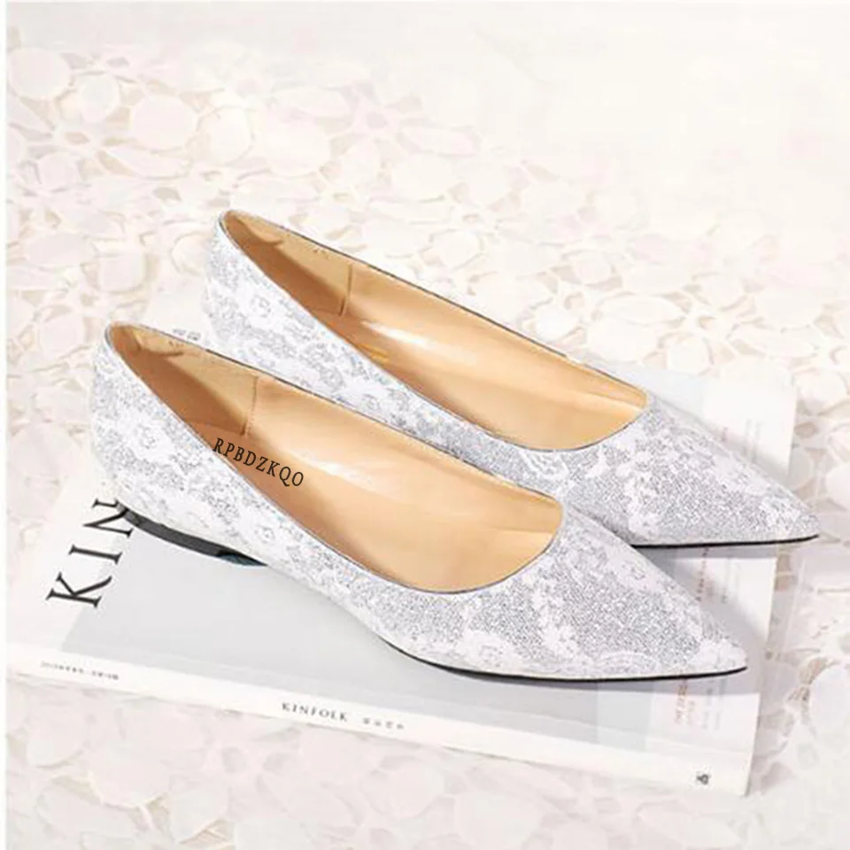 Женщин плоские золото белый сверкание Китайская свадебная обувь балет красное вино надевать платье Остроконечные балерина шнурок сверкающий дизайнер отправка капель Мода последние европейская красивая весенняя осень