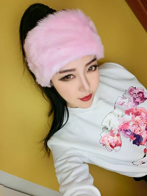 pink P17108 зимний головной убор хорошо тянущийся модный однотонный меховой простой головной убор для женщин - Цвет: pink