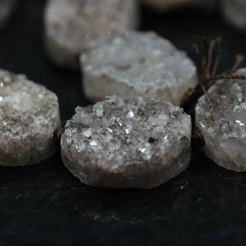 Бусины с овальной полкой Approx12Pcs/Strand Raw Brown Drusy Geode Freeform дымчатый необработанный