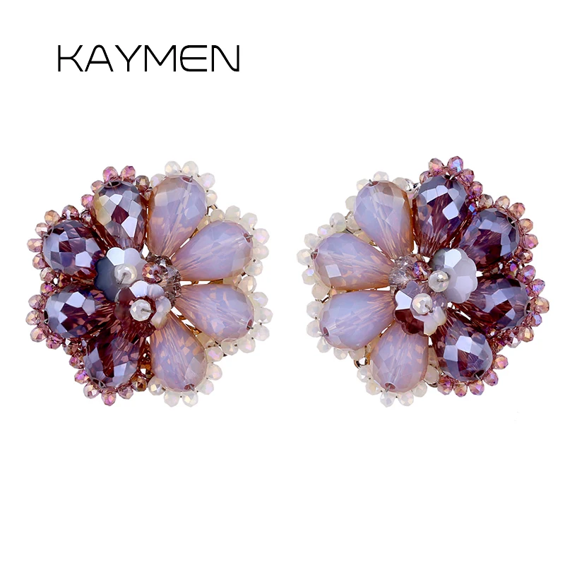 Уникальный дизайн с украшениями в виде кристаллов и цветов серьги-гвоздики