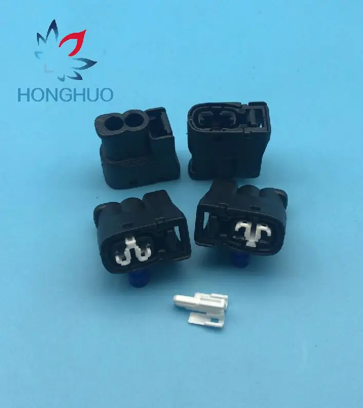 

Free shipping 20/50/100 pcs 2 way black fuel Injector automotive Connector 90980-11246 7283-8226-30
