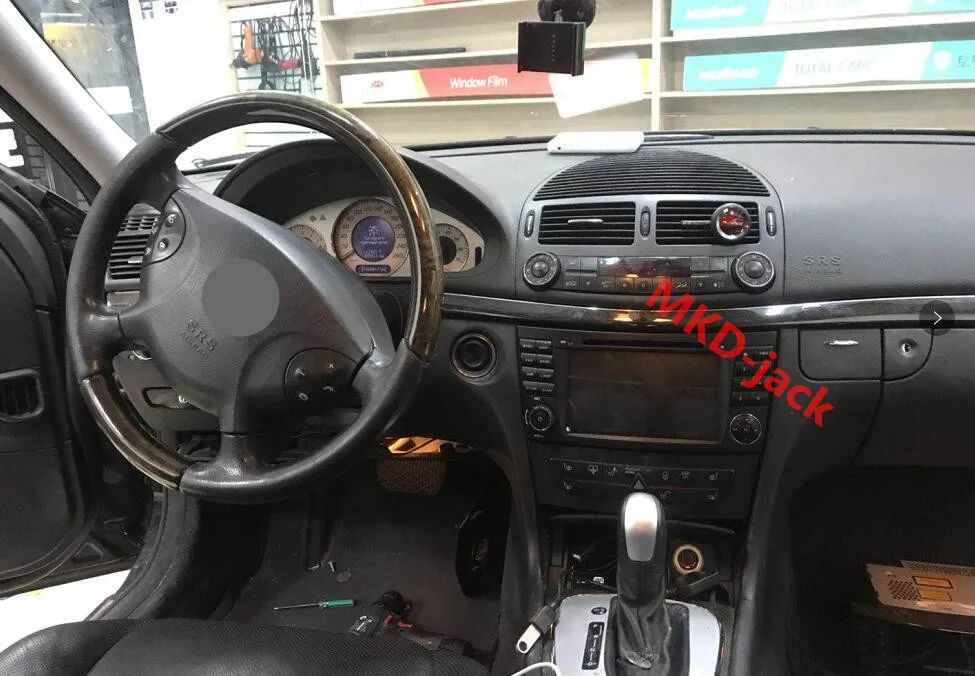 Два din 7 дюймов dvd-плеер автомобиля для Mercedes Benz/E-Class/W211/E300/ CLK/W209/CLS/W219/G-Class/W463 Canbus Радио GPS навигации FM