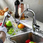 Высокое качество одной холодной воды настенный Площадь кухни кран