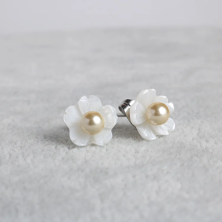 Ancient Style Beautiful Natural Shell Flower 10MM Ear Nail S925 Earrings Stud Post For Women Gift Girl | Украшения и аксессуары