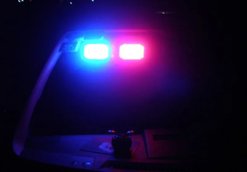 Автомобильный аварийный светодиодный стробоскосветильник