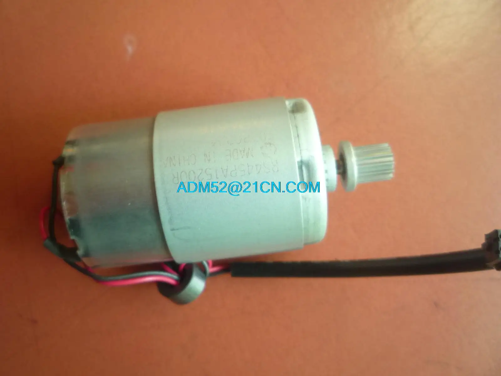 Оригинальный новый двигатель PF каретки двигателя для Epson R1400 1400 R1390 1390 T1100 T1110 L1300