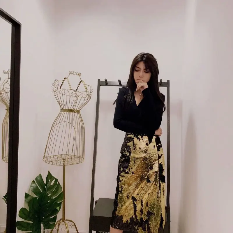 

New TRAF L377 fashion in Europe and the wind of tall waist side split double color paillette skirts In the women s es