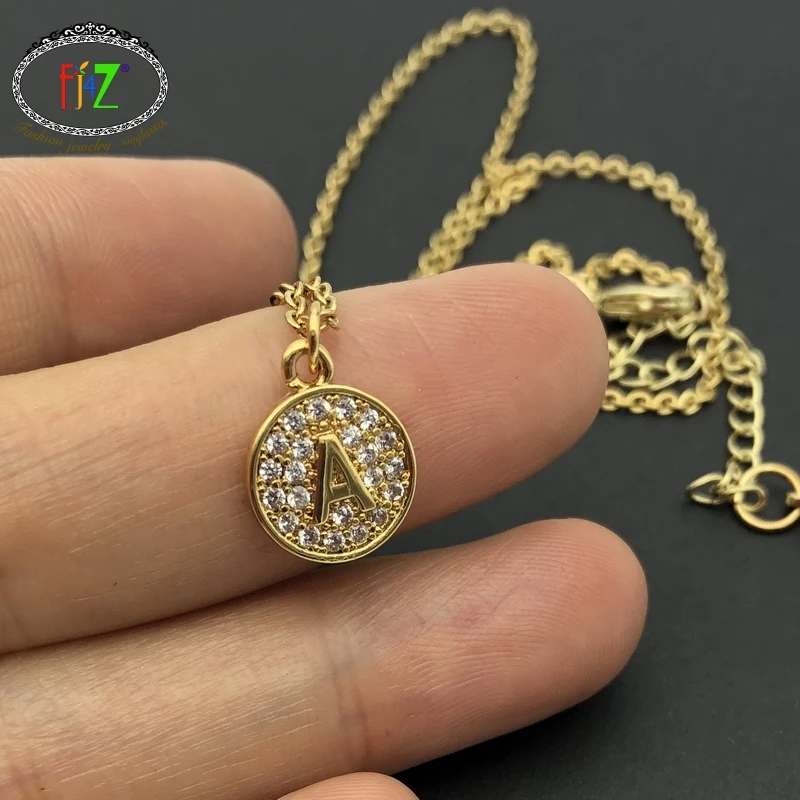 

F.J4Z New Hot A-Z Letters Pendants Gold Color Copper Round Full Sparkling Zircon Crystal Coin Necklaces Initial collares