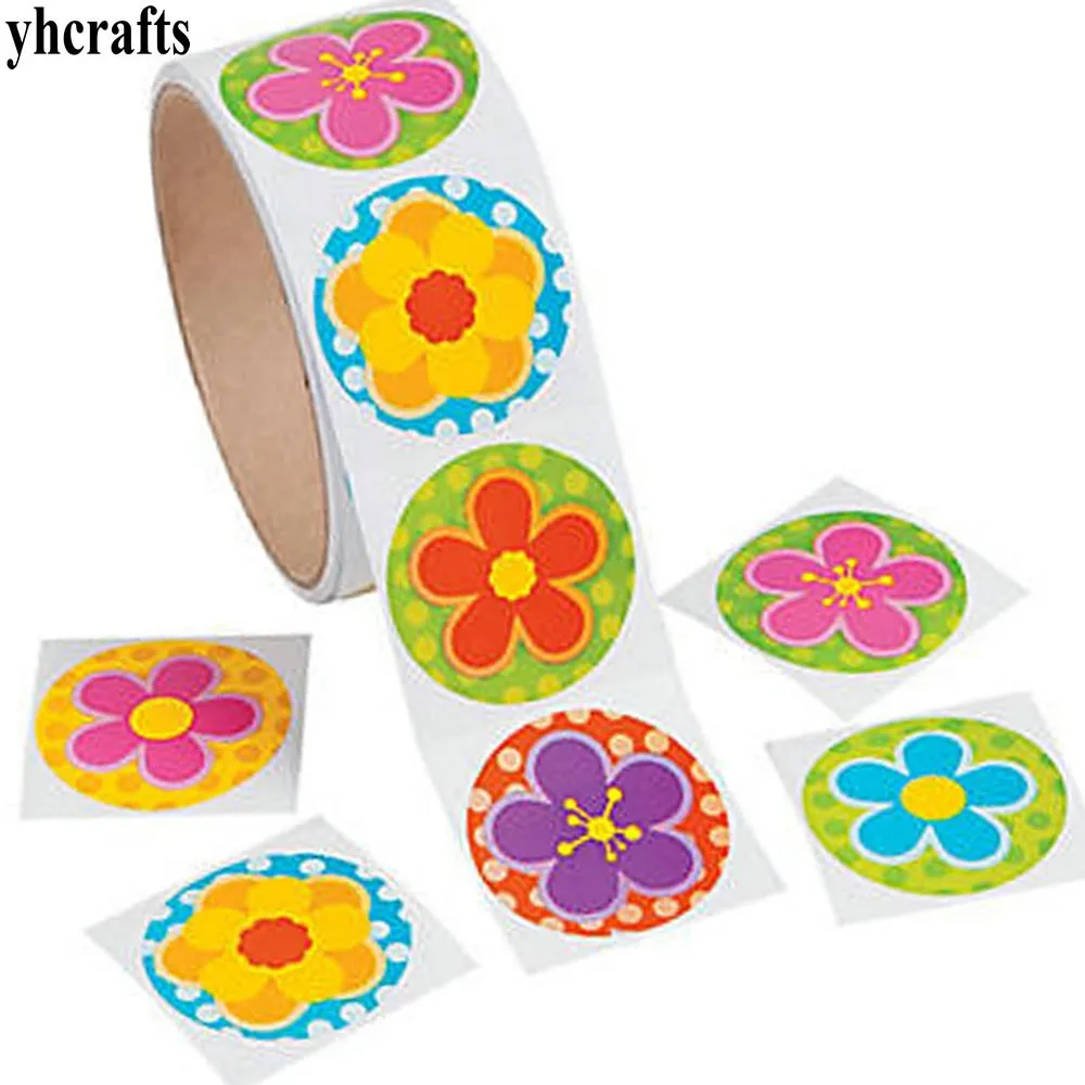 

1 Roll(100PCS)/LOT.OUTLET Flower paper sticker Diy toy Scrapbooking kit Craft material Kindergarten crafts Birthday gift Favor