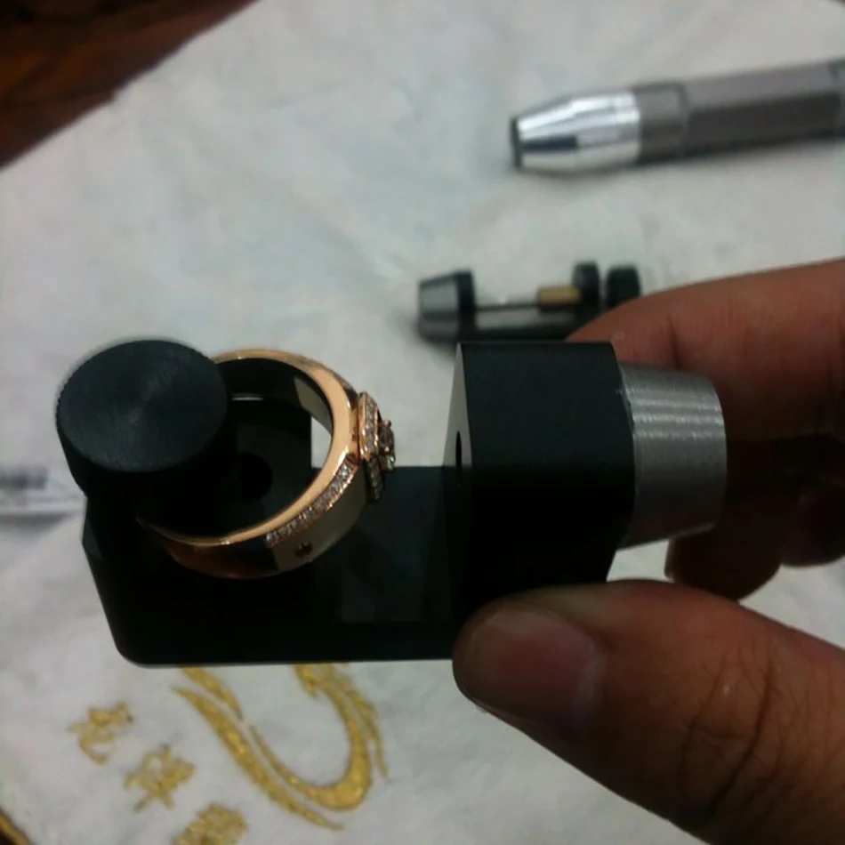 Горячая и холодная лазерная гравировальная машина с алмазным номером для