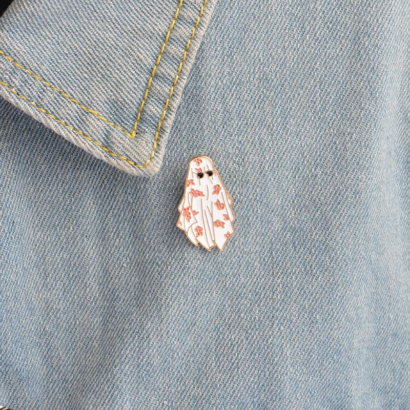 

Fashion Accessories Simple Style Designer Collection Bijoux Man Flower Robe sunglasses button badge Cartoon clothing accessorie