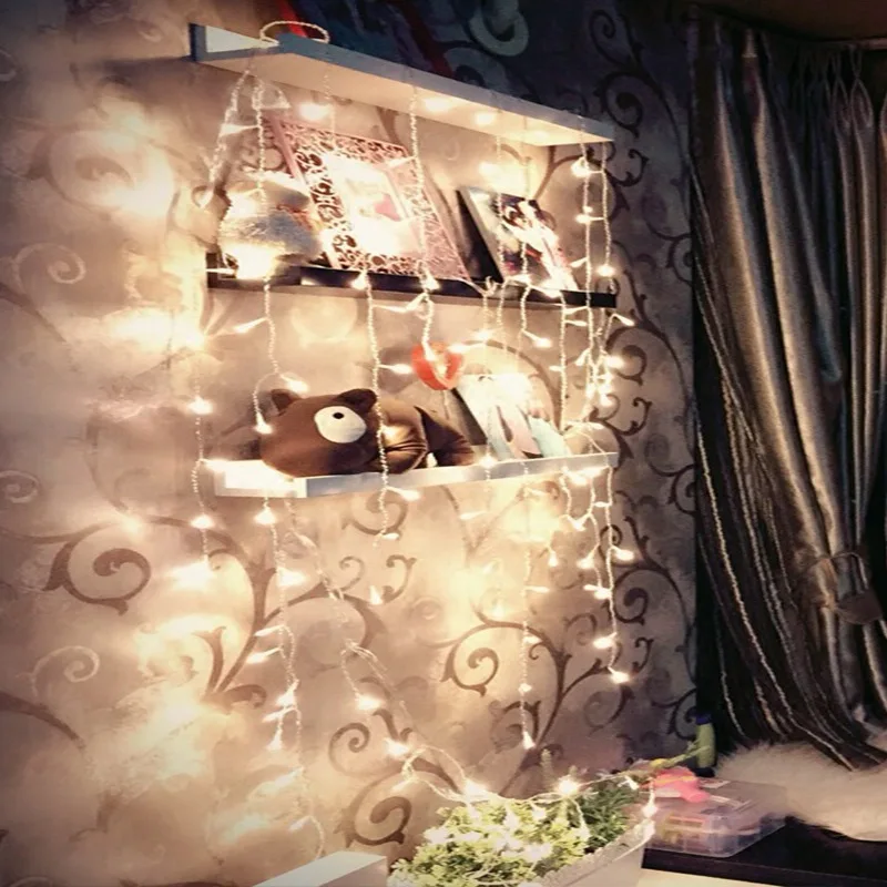 СВЕТОДИОДНАЯ Гирлянда в виде сосулек 4*0 6 м | Лампы и освещение