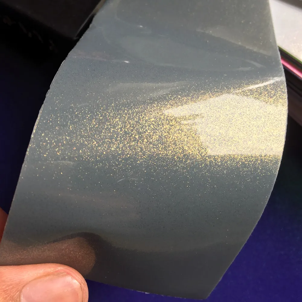 Виниловая пленка с перламутровым блеском блестящая виниловая желтым и золотым