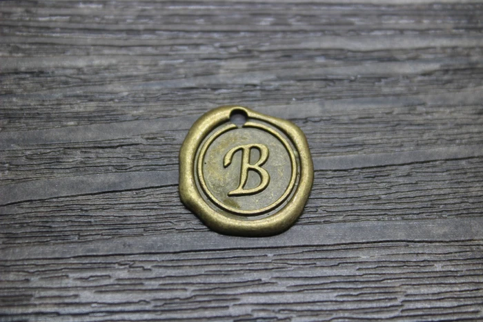 25 шт./лот 19 мм винтажные Бронзовые Подвески с буквами в виде букв алфавита