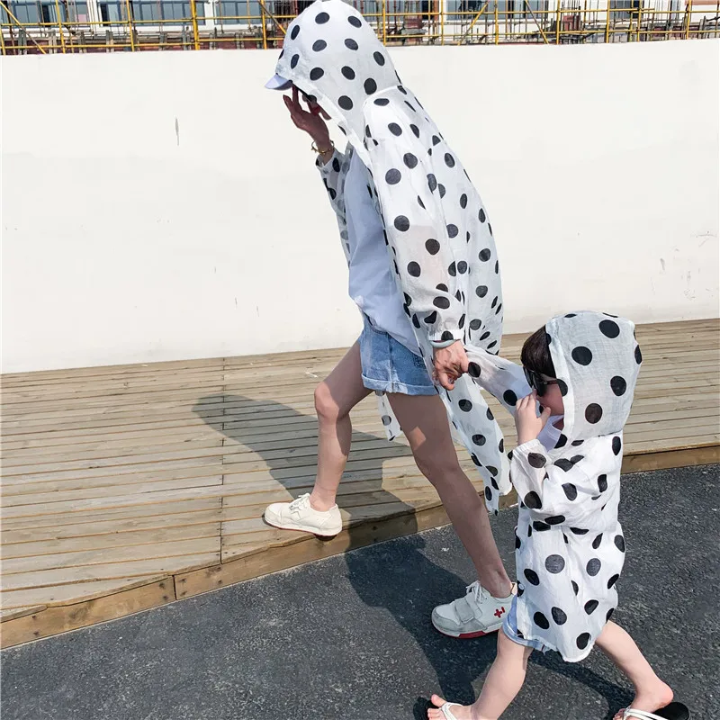 Лето 2019 г. модная семейная одежда с защитой от солнца куртки капюшоном и длинными