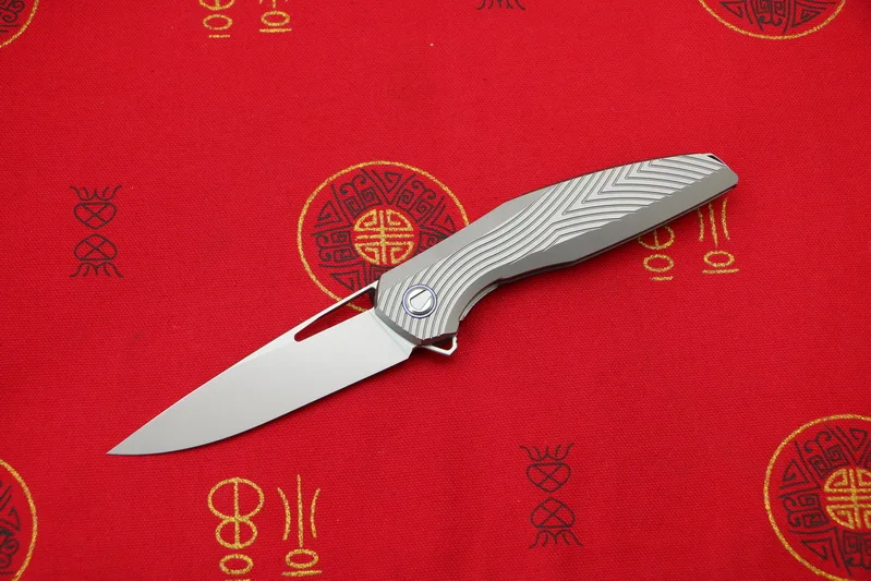 Gray V pattern Зеленый шип Флиппер F111 3D M390 лезвие титановая ручка Тактика Складной нож Открытый Отдых Охота Карманный Фруктовый Нож EDC инструмент - Цвет: Gray V pattern