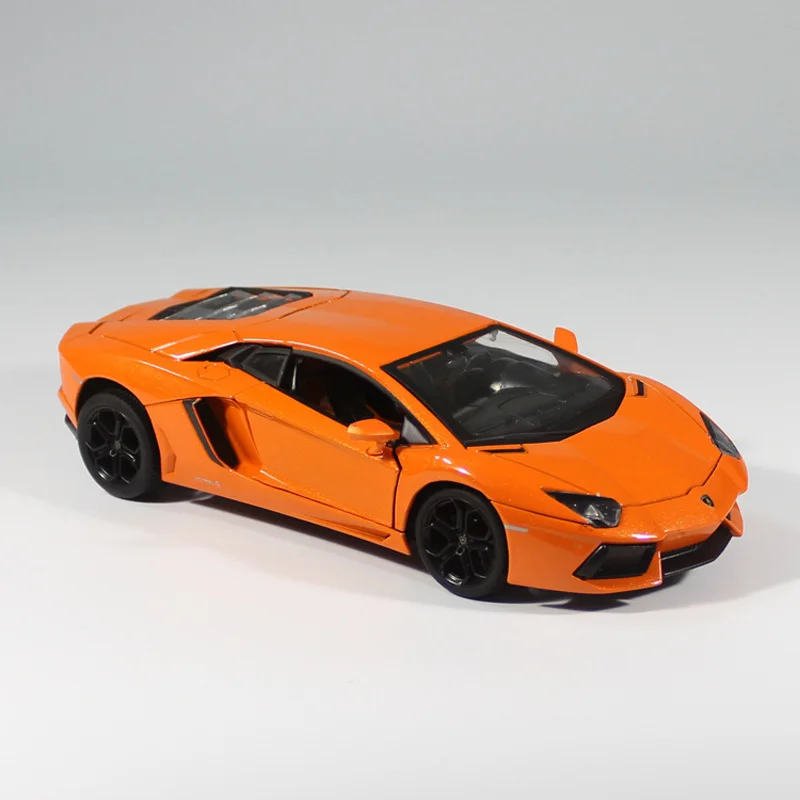 Спортивный автомобиль Aventador LP700 4 Сплав статическая модель 1:24 SportsCar Ограниченная