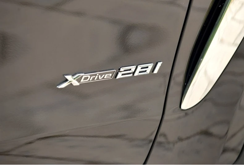 2 шт. Заводская Поставка ABS оригинальный Quaity x drive 18i 20i 28i 30i 35i 40i 25i 48i 50i наклейка на
