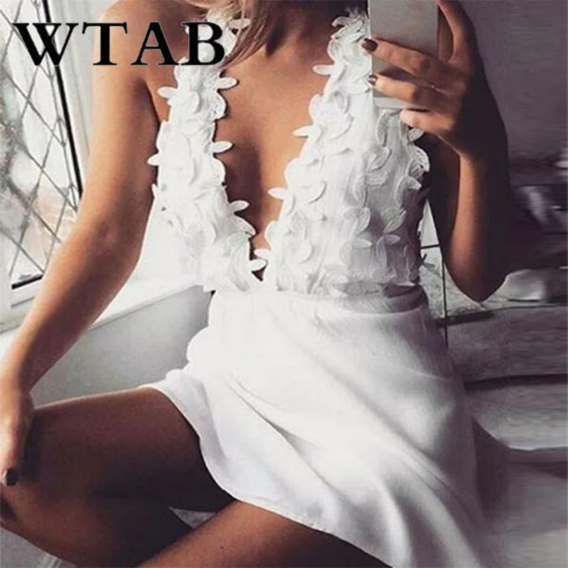 Женское платье с глубоким вырезом WTAB белое кружевное мини открытой спиной лето