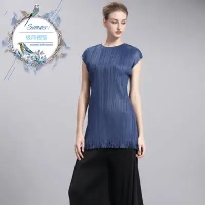 Женская футболка с круглым вырезом цветочным принтом | одежда