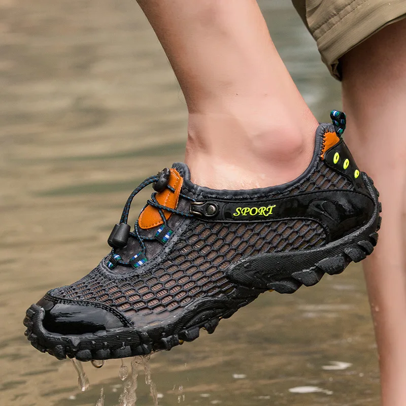

Summer New Mesh Outdoor Sneakers Male Athletic Shoes Breathable Wear Resistance Non Slip Trekking Off Road Hiking Shoes Men