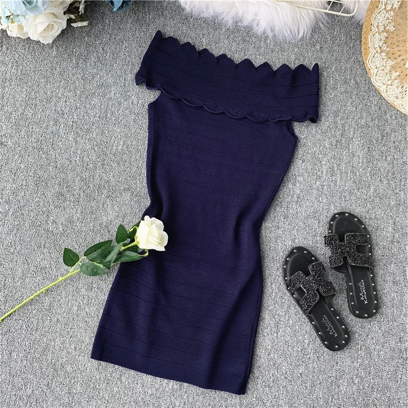 Женское облегающее мини-платье Gagarich однотонное платье с вырезом лодочкой