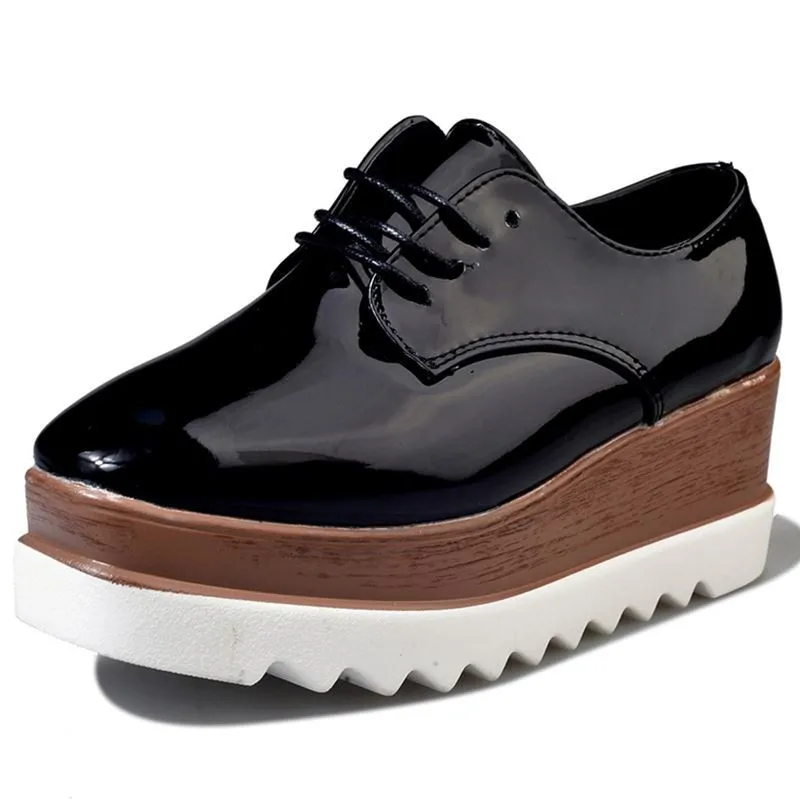 2018 модные Женская обувь на платформе из мягкой кожи плоской подошве брендовая