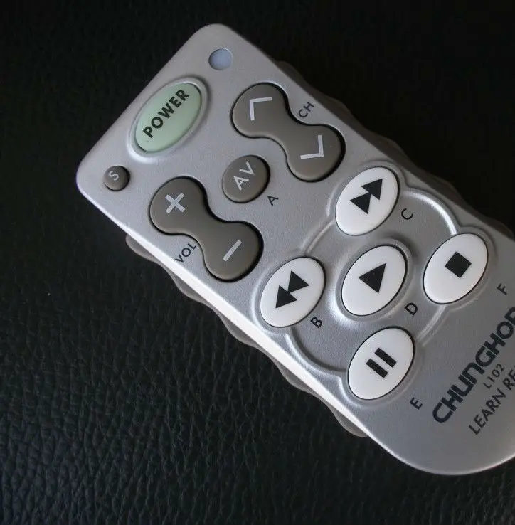 НОВЫЙ Chunghop L102 2 3xaaa батареи TV/SAT/DVD/CBL/DVB-T/CD/AMP/VCR/ПРИВЕТ-FI/LD/TUNER Сочетание обучения