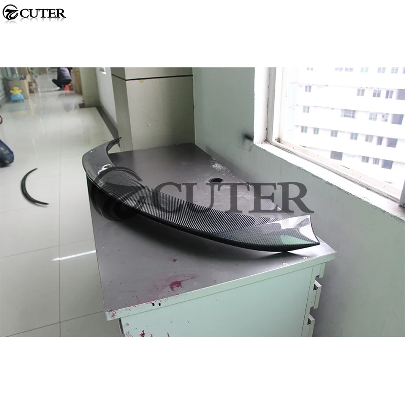 Средний спойлер для задних крыльев из углеродного волокна стандартного бампера