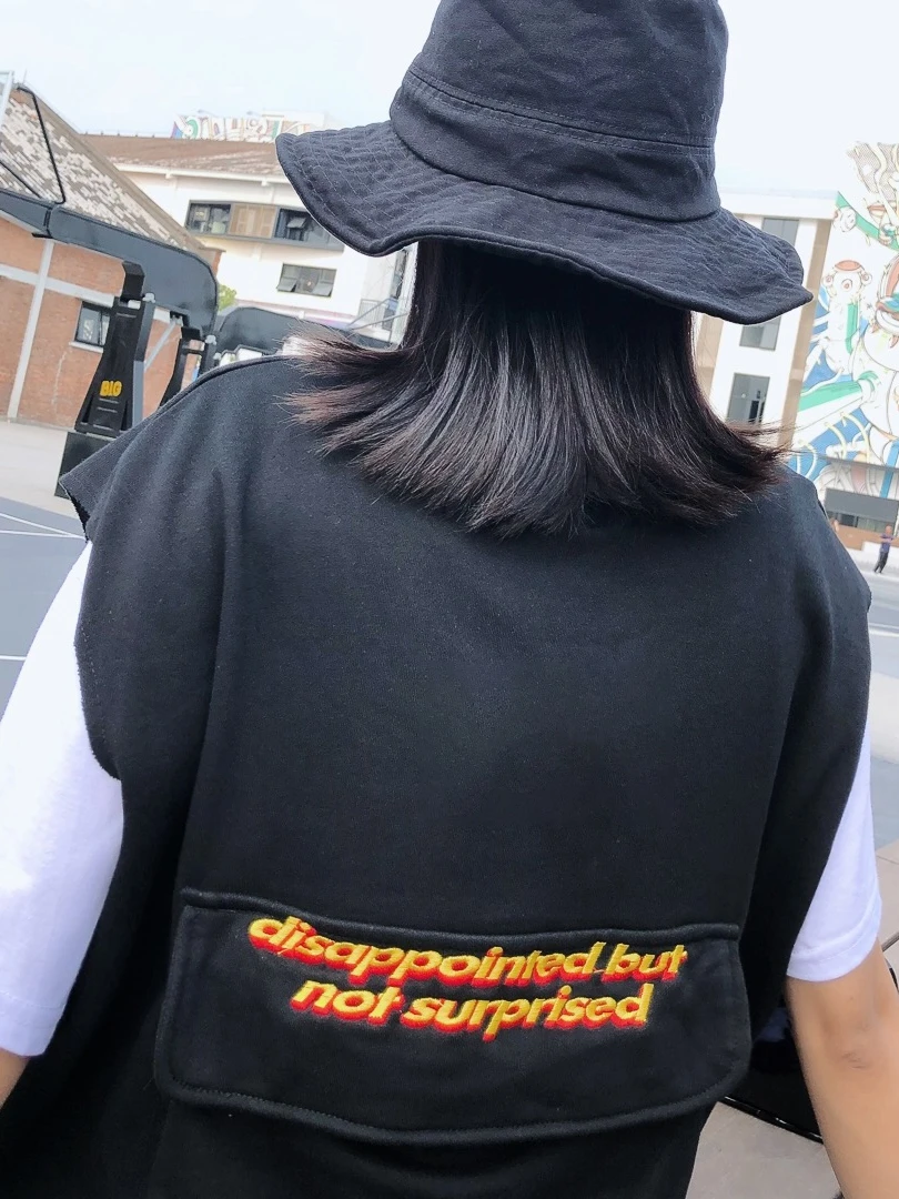 Уличные Топы в стиле хип хоп без рукавов с вышивкой и буквами шерстяными краями