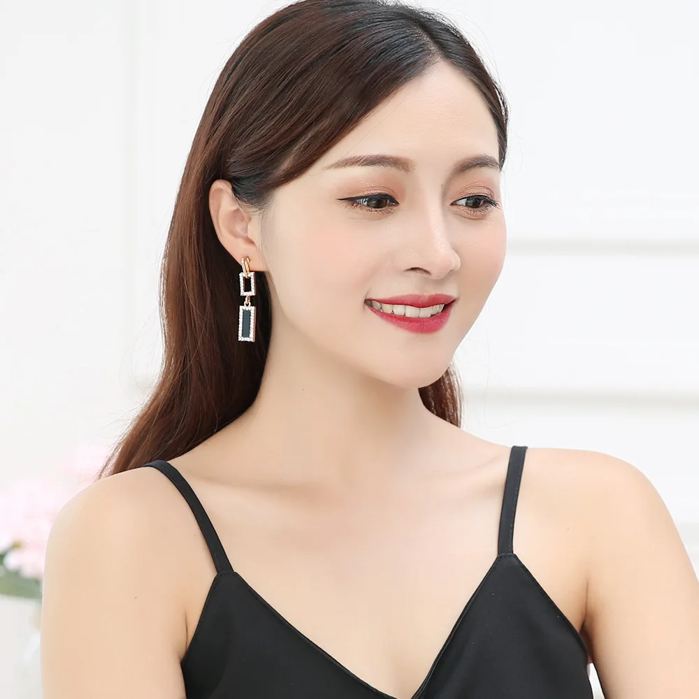 Eleple Dropshipping Trendy Geometric Dangle Earrings for Woman Nightclub Special Earring Party Fashion Jewelry Supplier B1024 | Украшения и