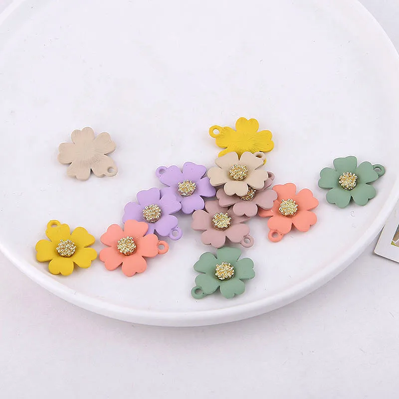 Весенний стиль 30 шт./лот в форме мультяшных цветов с резиновым рисунком сплав