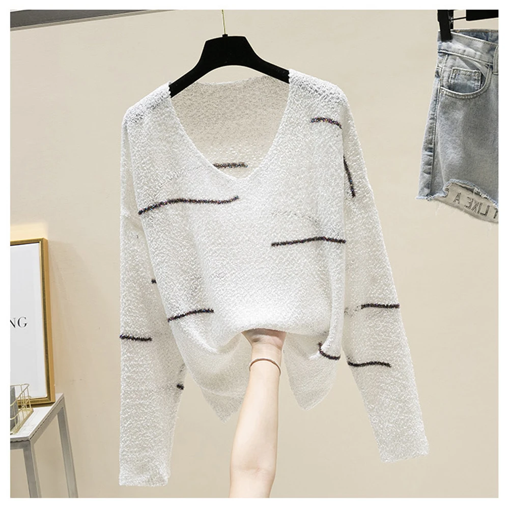 Женский трикотажный свитер в стиле Харадзюку с металлическими нитями белый