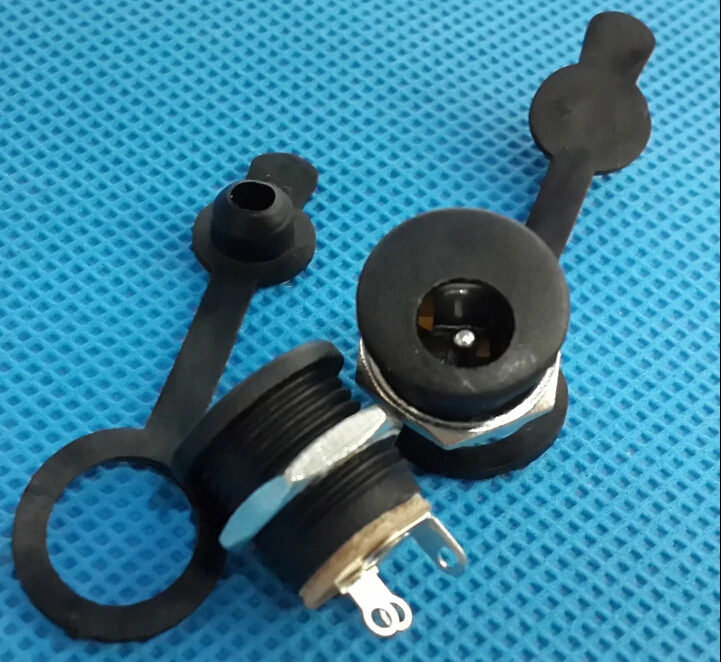 Розетка постоянного тока/розетка с винтовым зарядом водонепроницаемая 5 2 1 мм 100