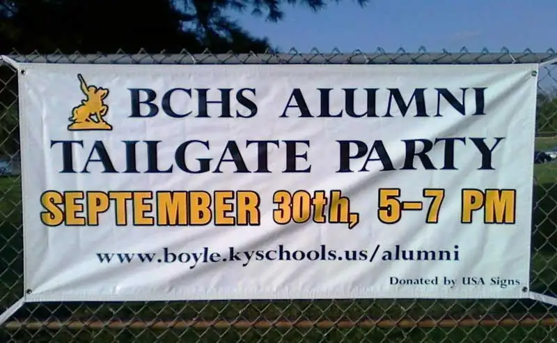 Профессиональный пользовательский виниловый баннер для помещений и улицы