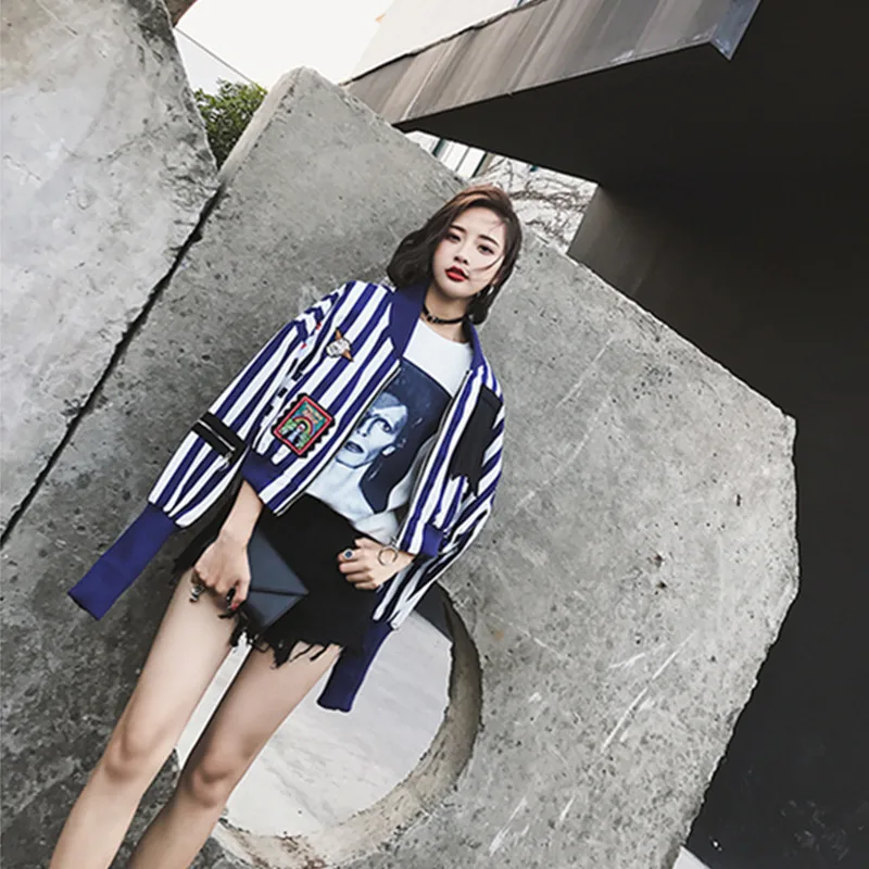 Женская куртка в полоску с нашивкой и мультяшным принтом весна осень|fashion jacket|jacket