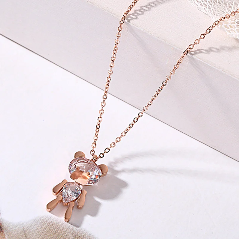 

YUN RUO 2019 Elegant Rose Gold Color Fashion Crystal Bear Pendant Necklace Titanium Steel Woman Jewelry Never Fade Hypoallergeni