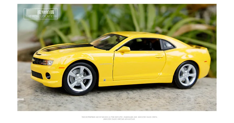 Коллекционная 1:24 Die-Cast Car Modles сплава моделирования Авто мобильные автомобиля спортивный автомобиль mkd3 Chevrolet Corvette Z06 детские игрушки