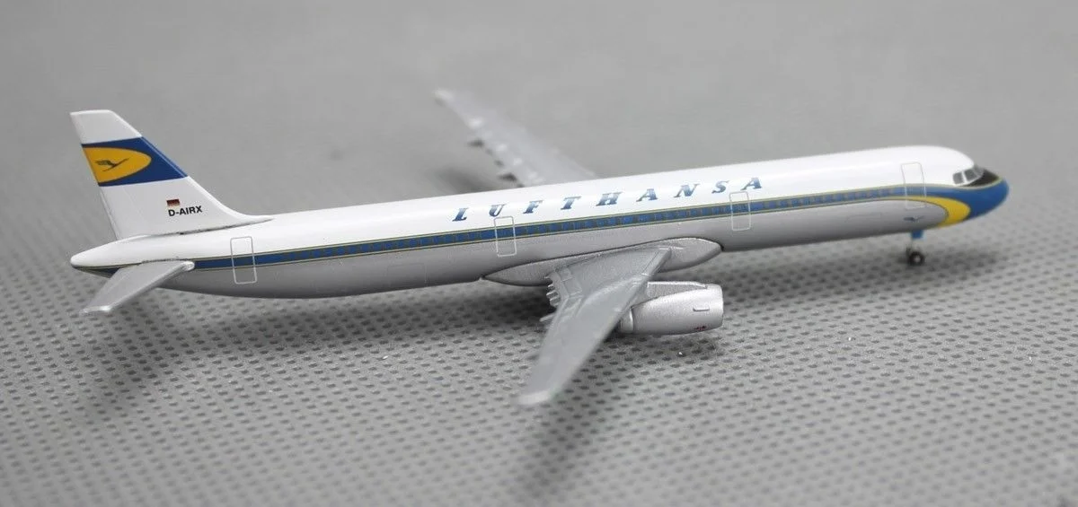 1:500 Пособия по немецкому языку Lufthansa A321 100 D AIRX 50 Jahre с трёхмерными чертёжами|aircraft