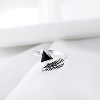 new classic retro leaf silver plated jewelry triangle feather natural arrow feather opening rings r157