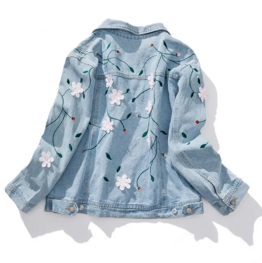 Джинсовая куртка свободного покроя с цветочной вышивкой джинсовая размера плюс